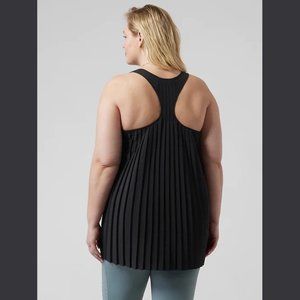 NWT NEW Athleta Sojourn Tank Black Pleated 1X Racer Back Top Shirt Athleisure